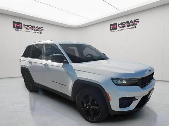JEEP GRAND CHEROKEE 2024 1C4RJHAG8RC715604 image